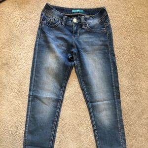 Skinny low waisted jeans